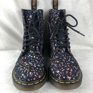 New W/O Box Floral Doc Martens 10/11